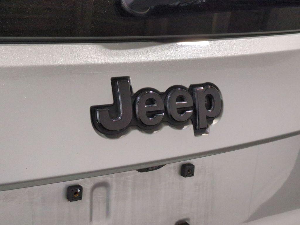 used 2017 Jeep Grand Cherokee car, priced at $12,315