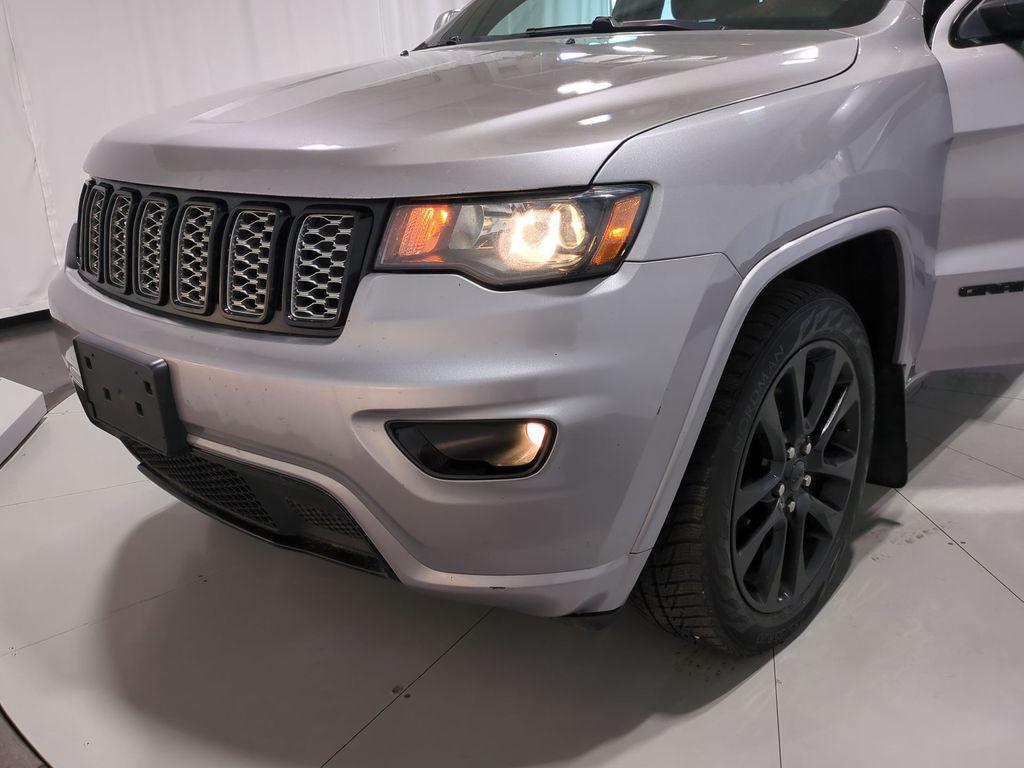 used 2017 Jeep Grand Cherokee car, priced at $12,315