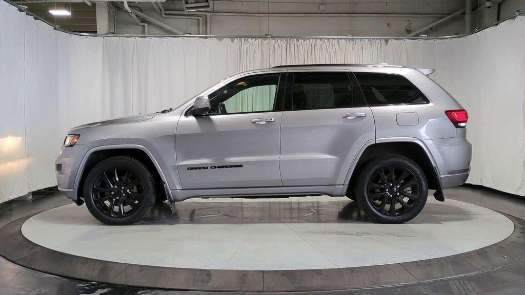 used 2017 Jeep Grand Cherokee car, priced at $12,315