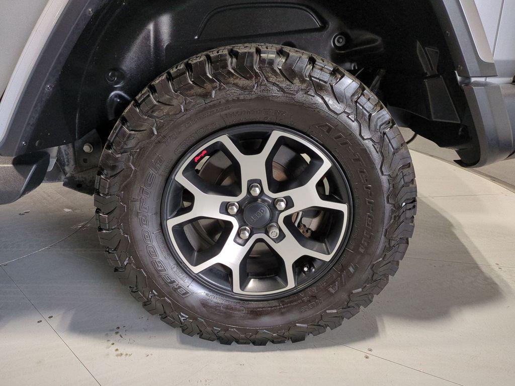 used 2018 Jeep Wrangler Unlimited car, priced at $26,320