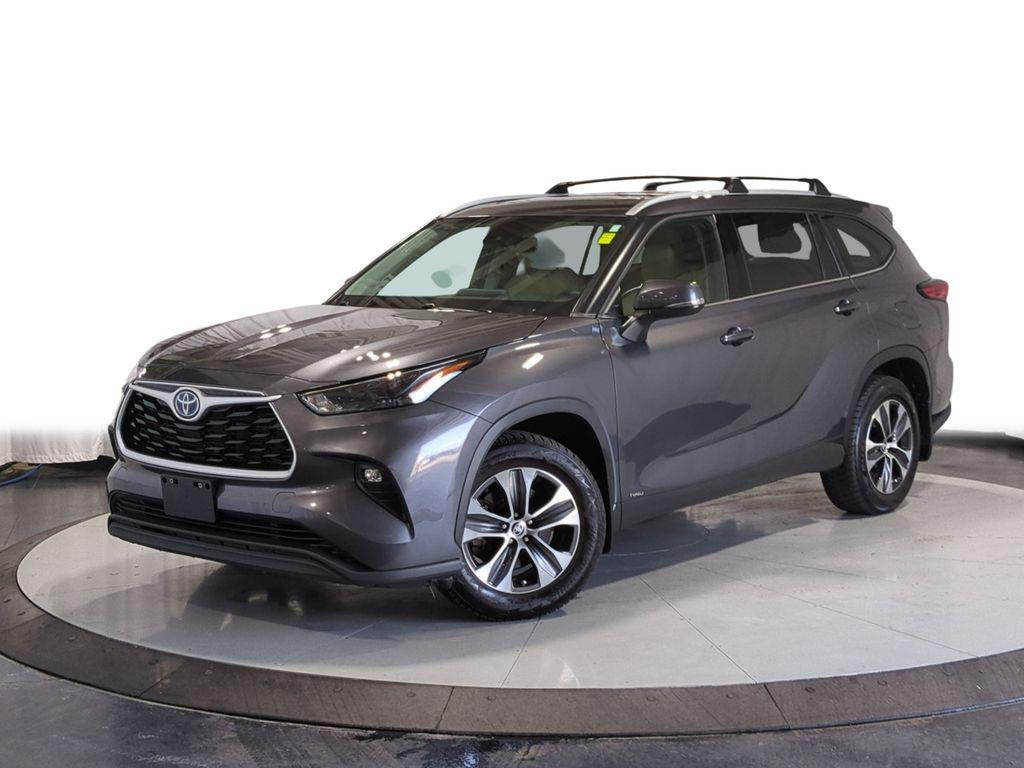 used 2022 Toyota Highlander Hybrid car, priced at $31,495