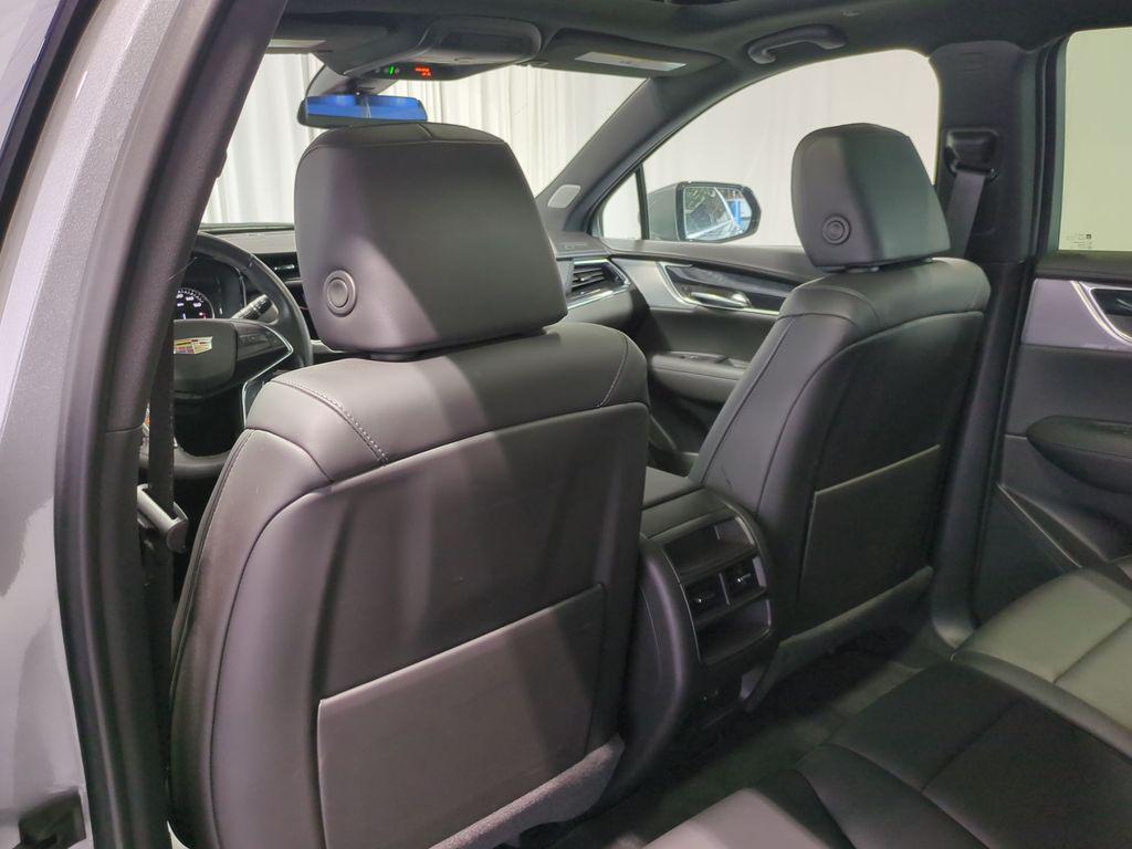 used 2023 Cadillac XT5 car, priced at $30,895