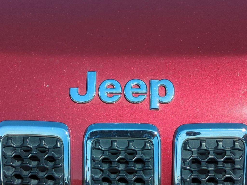 used 2020 Jeep Cherokee car, priced at $18,540
