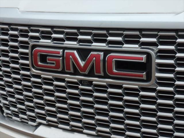 used 2022 GMC Yukon XL car, priced at $62,500