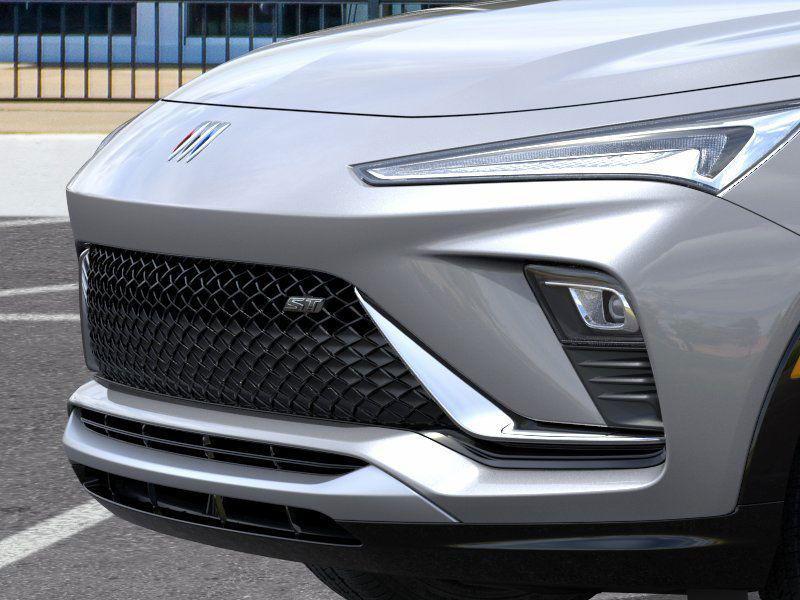 new 2025 Buick Envista car, priced at $28,642
