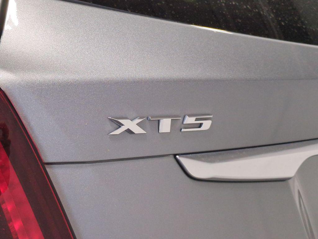 used 2023 Cadillac XT5 car, priced at $31,595