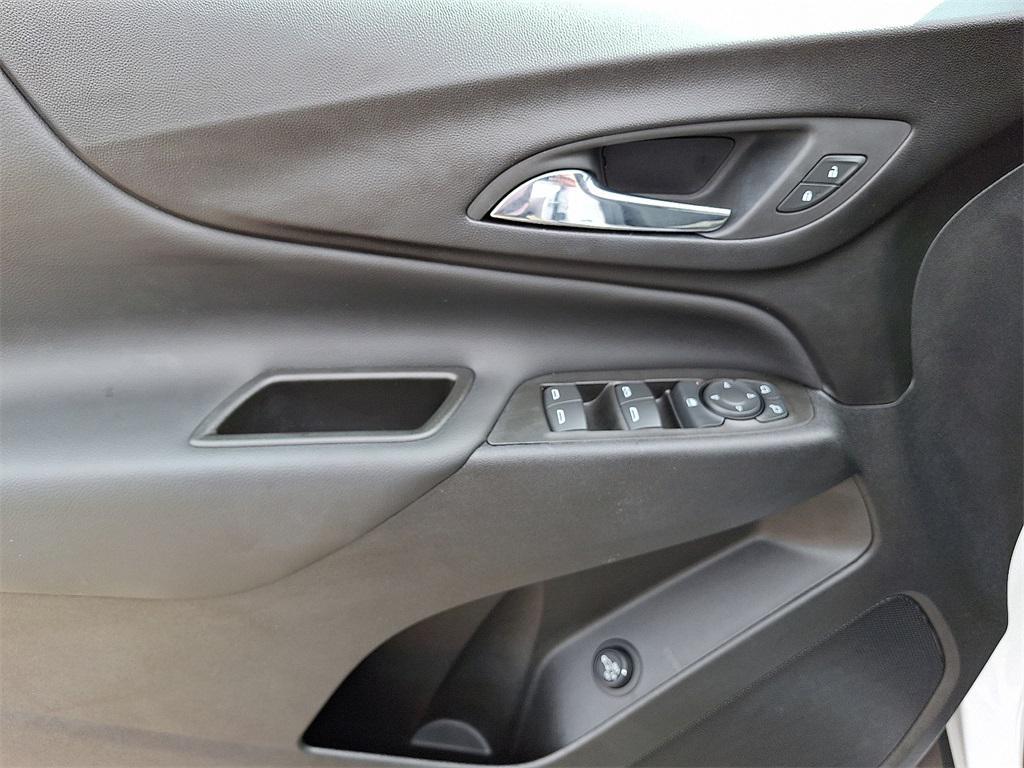 used 2022 Chevrolet Equinox car, priced at $23,762