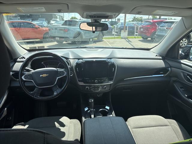 used 2020 Chevrolet Traverse car, priced at $23,437