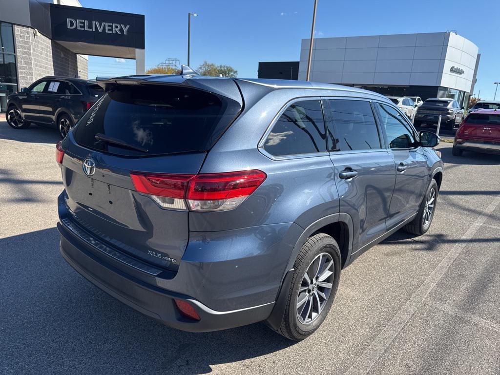 used 2019 Toyota Highlander car, priced at $28,216