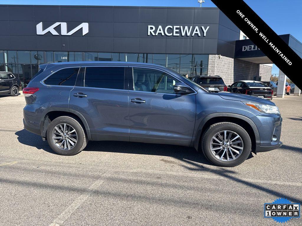 used 2019 Toyota Highlander car, priced at $28,026