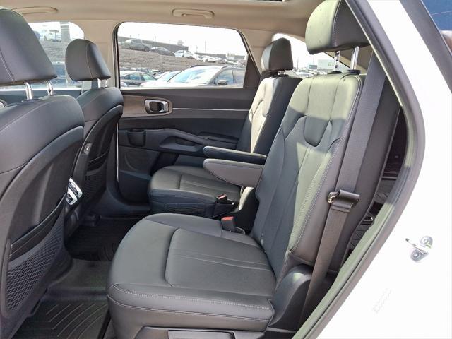 used 2023 Kia Sorento car, priced at $31,707