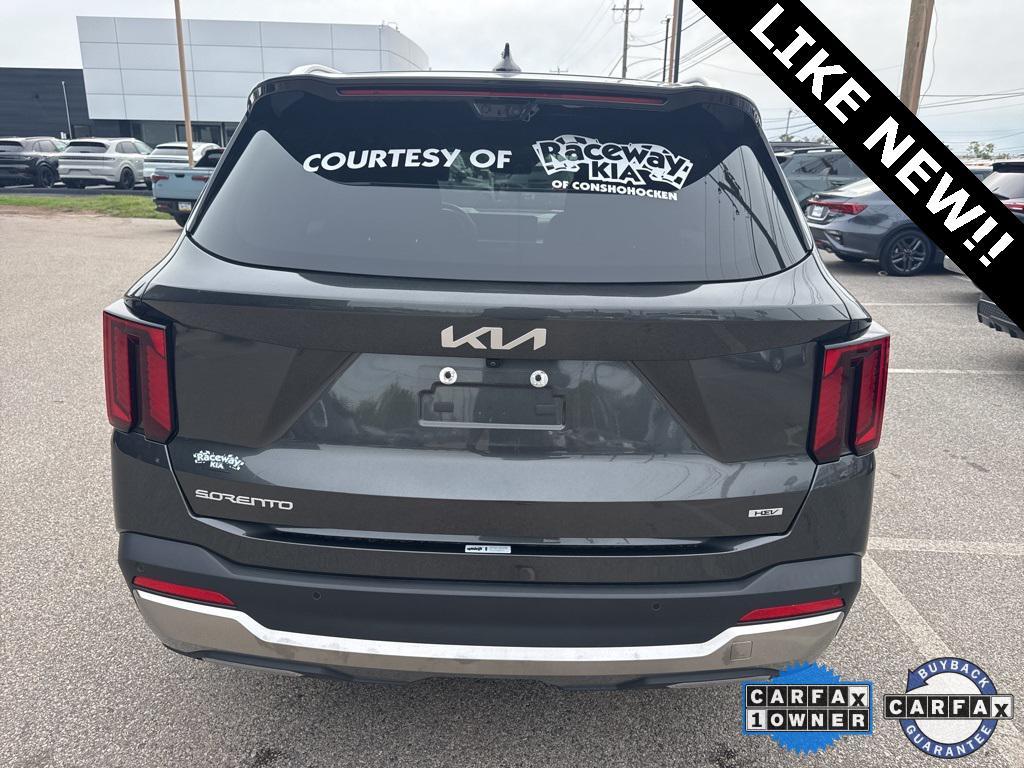 used 2025 Kia Sorento Hybrid car, priced at $40,987