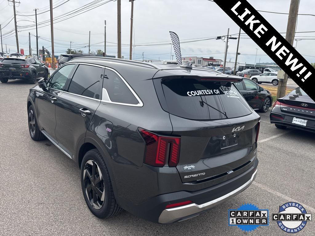 used 2025 Kia Sorento Hybrid car, priced at $40,987