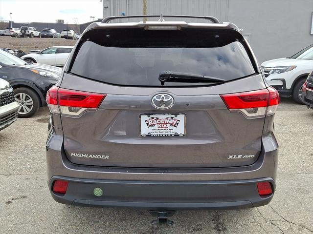 used 2019 Toyota Highlander car, priced at $28,669