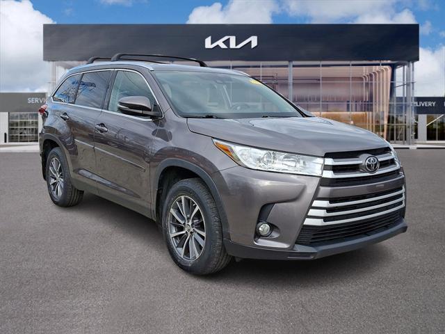 used 2019 Toyota Highlander car, priced at $28,669