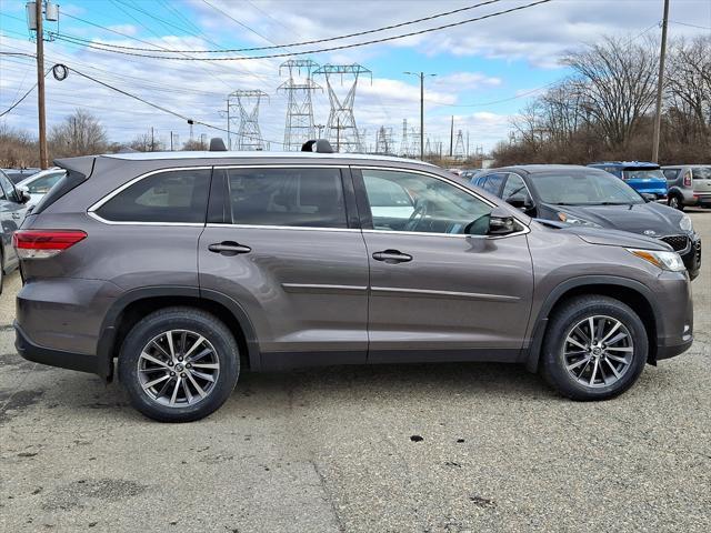 used 2019 Toyota Highlander car, priced at $28,669