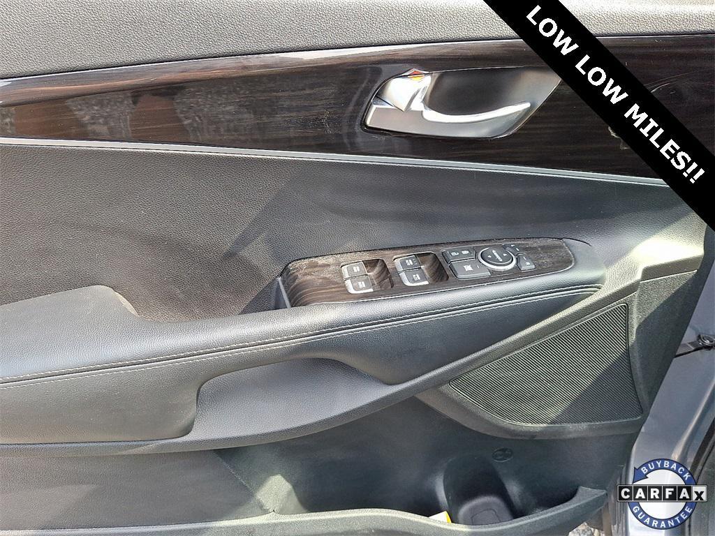 used 2020 Kia Sorento car, priced at $21,550