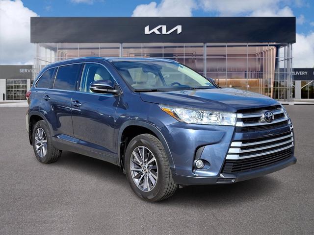 used 2019 Toyota Highlander car, priced at $28,946