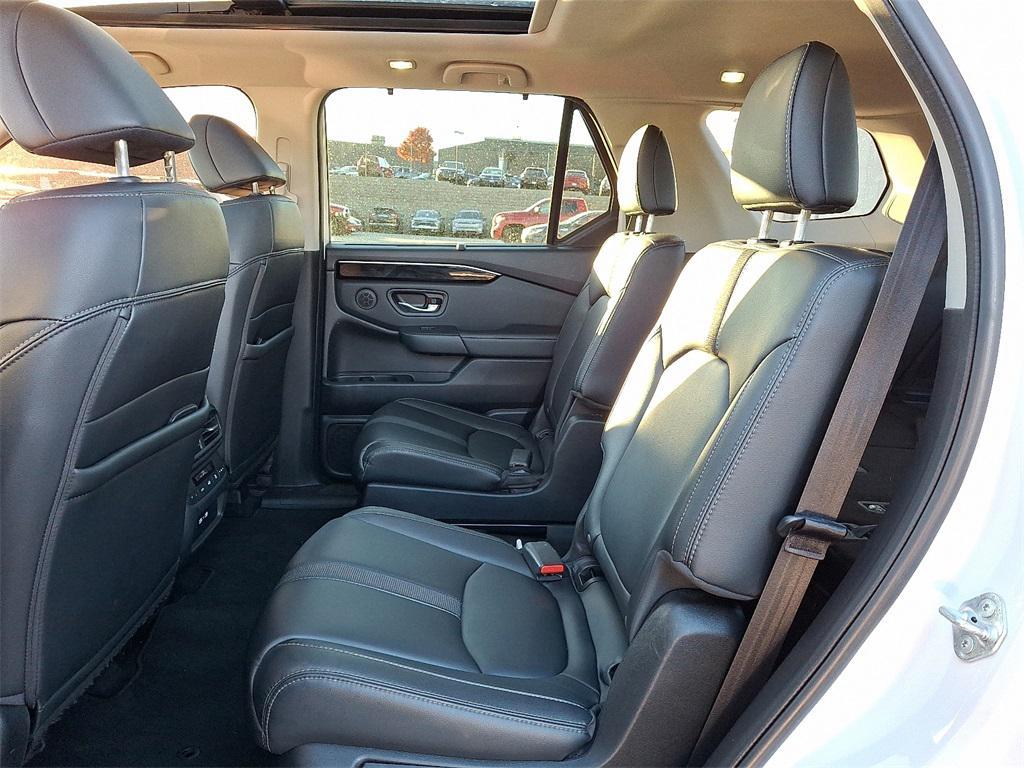 used 2023 Honda Pilot car, priced at $38,821