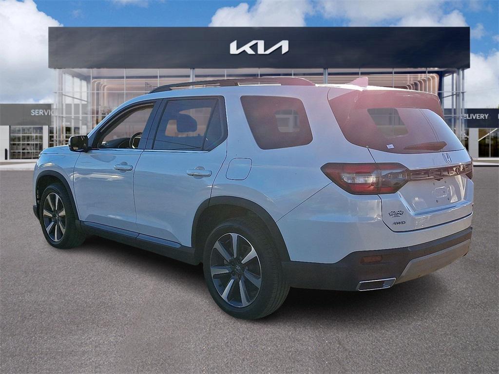used 2023 Honda Pilot car, priced at $38,821