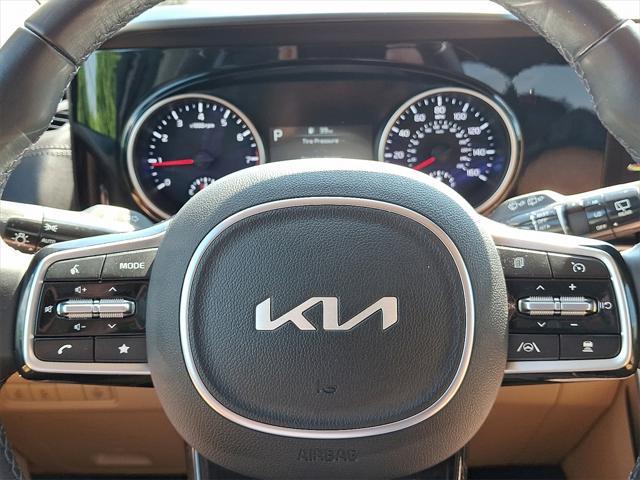 used 2023 Kia Carnival car, priced at $34,997