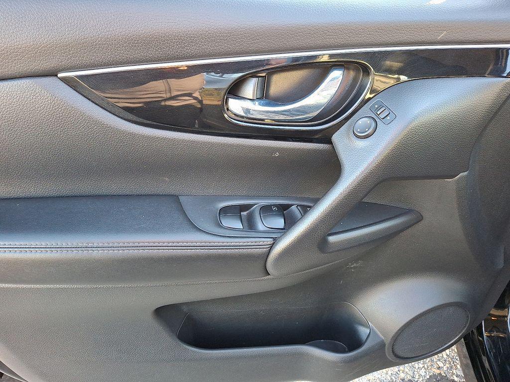 used 2018 Nissan Rogue Sport car, priced at $15,519