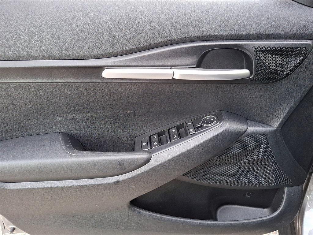 used 2023 Kia Seltos car, priced at $20,329