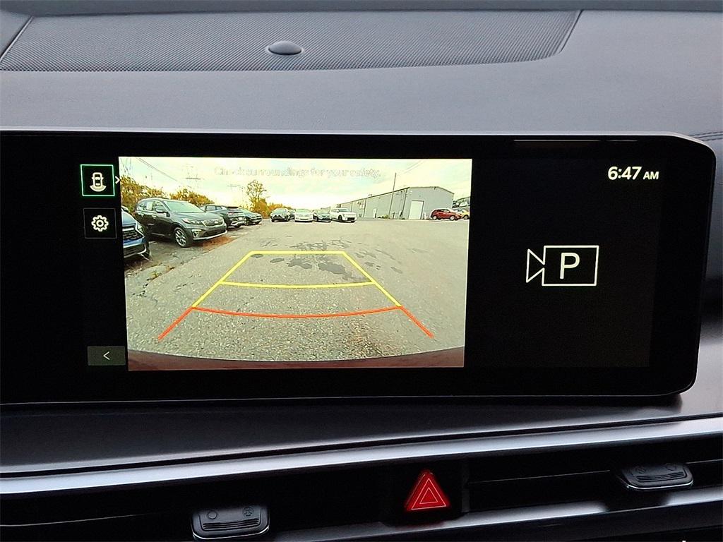 used 2025 Kia Sorento car, priced at $29,999