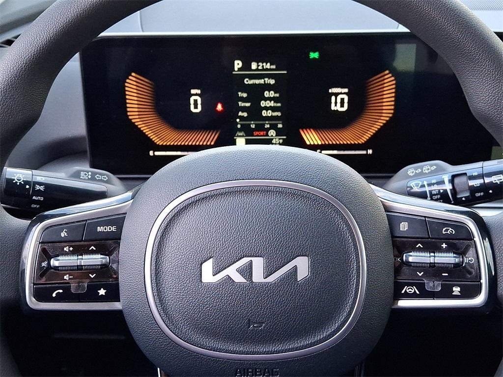 used 2025 Kia Sorento car, priced at $29,999