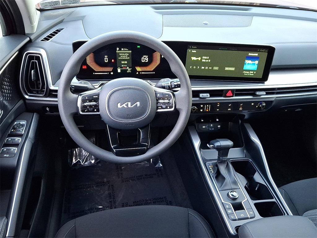 used 2025 Kia Sorento car, priced at $29,999