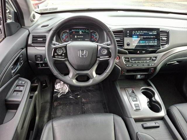 used 2022 Honda Pilot car, priced at $32,813