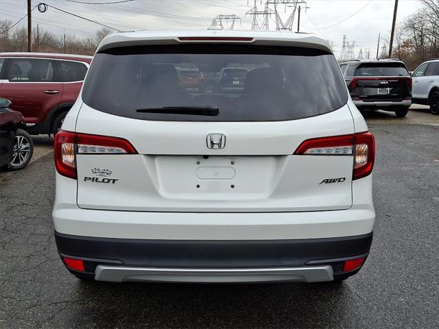 used 2022 Honda Pilot car, priced at $32,813