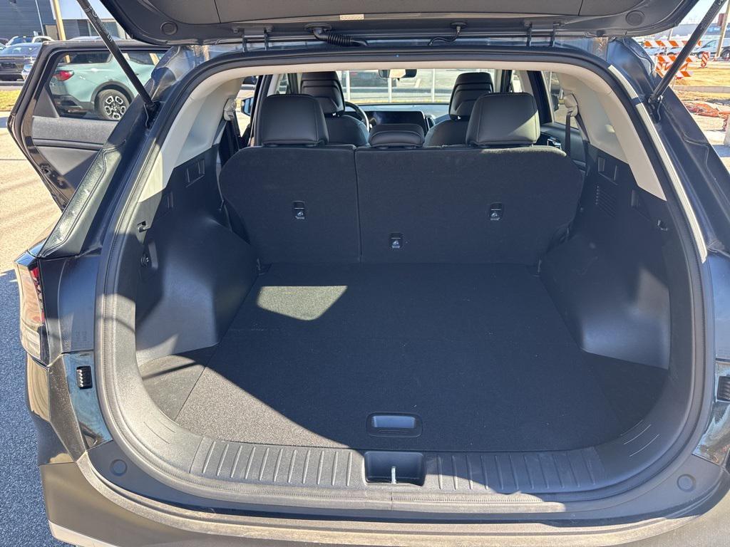 used 2023 Kia Sportage Hybrid car, priced at $27,962