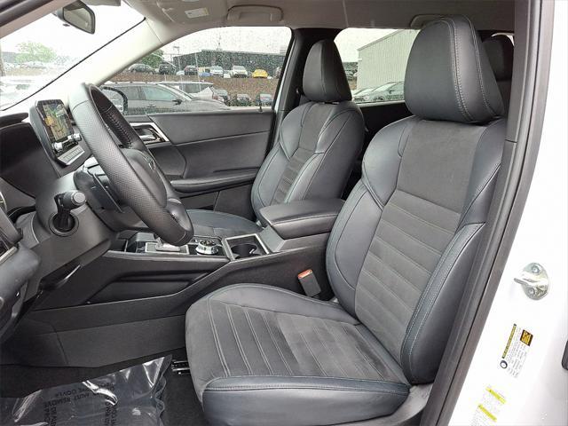 used 2024 Mitsubishi Outlander car, priced at $27,400