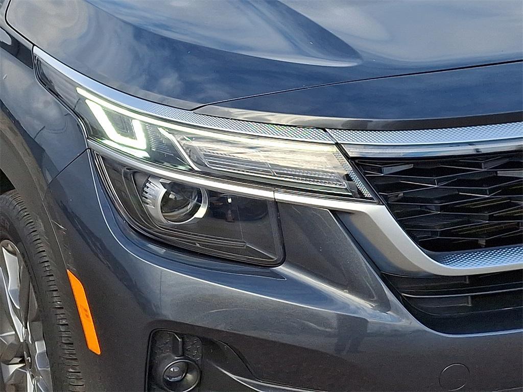 used 2022 Kia Seltos car, priced at $18,999