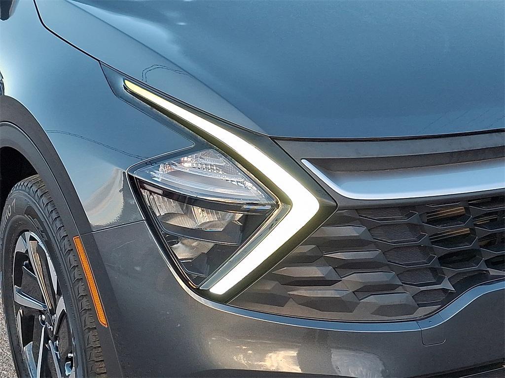 used 2023 Kia Sportage Hybrid car, priced at $25,025