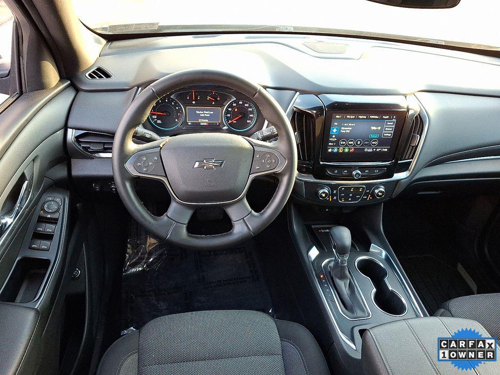 used 2023 Chevrolet Traverse car, priced at $31,212