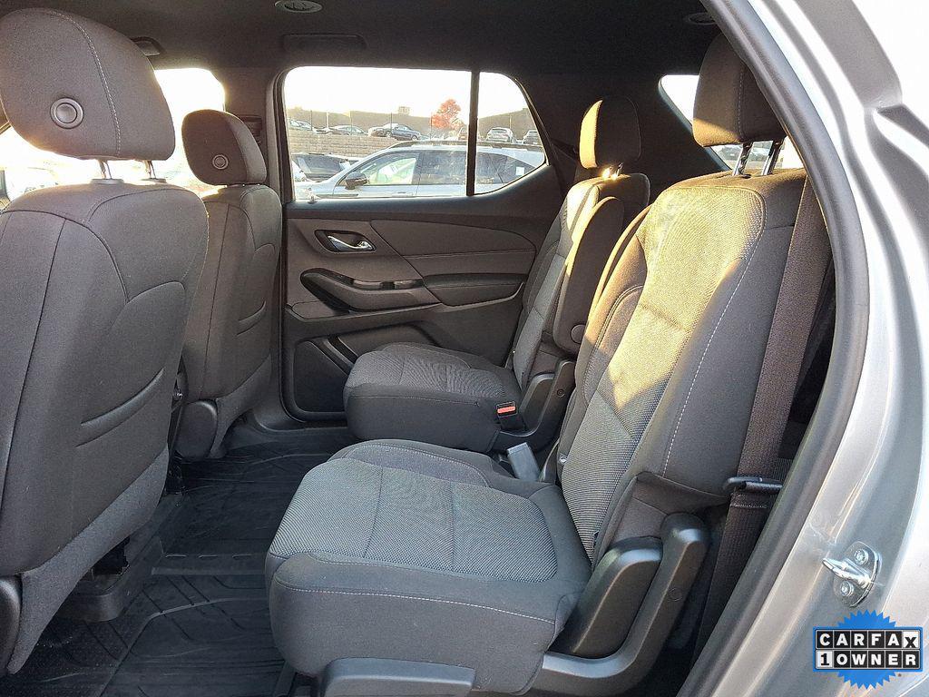 used 2023 Chevrolet Traverse car, priced at $31,212