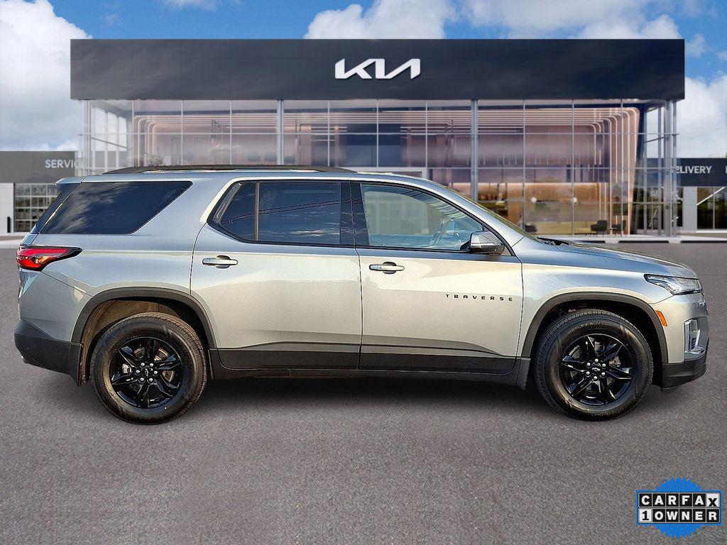 used 2023 Chevrolet Traverse car, priced at $31,212