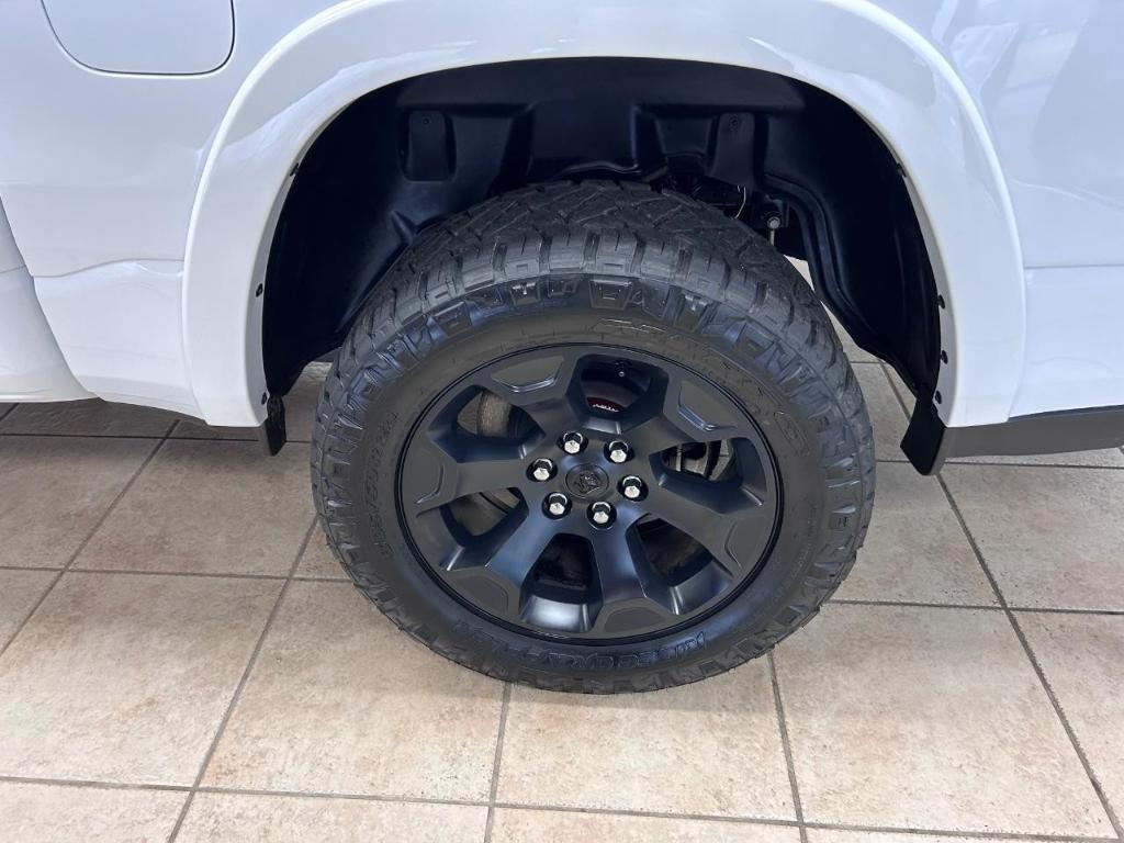 new 2025 Ram 1500 car, priced at $52,562