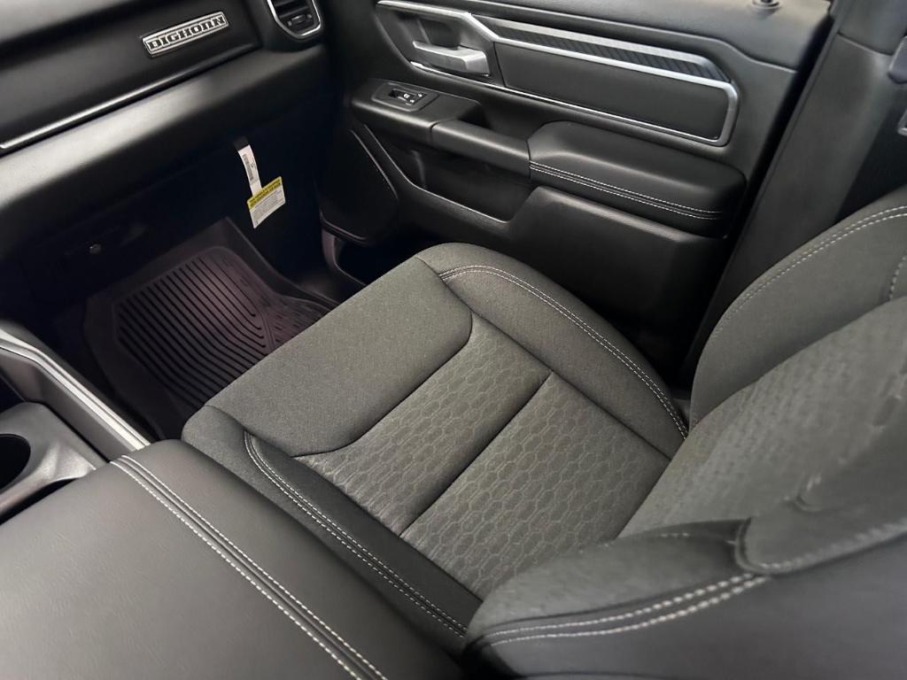 new 2025 Ram 1500 car, priced at $52,562
