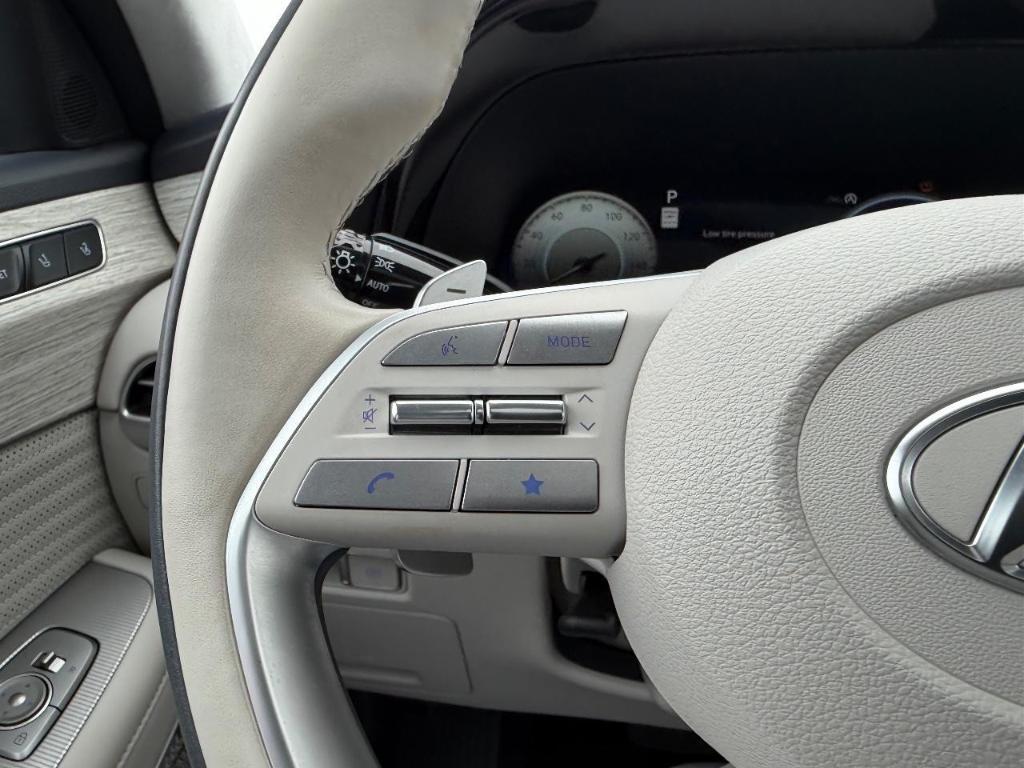 used 2024 Hyundai Palisade car, priced at $43,393