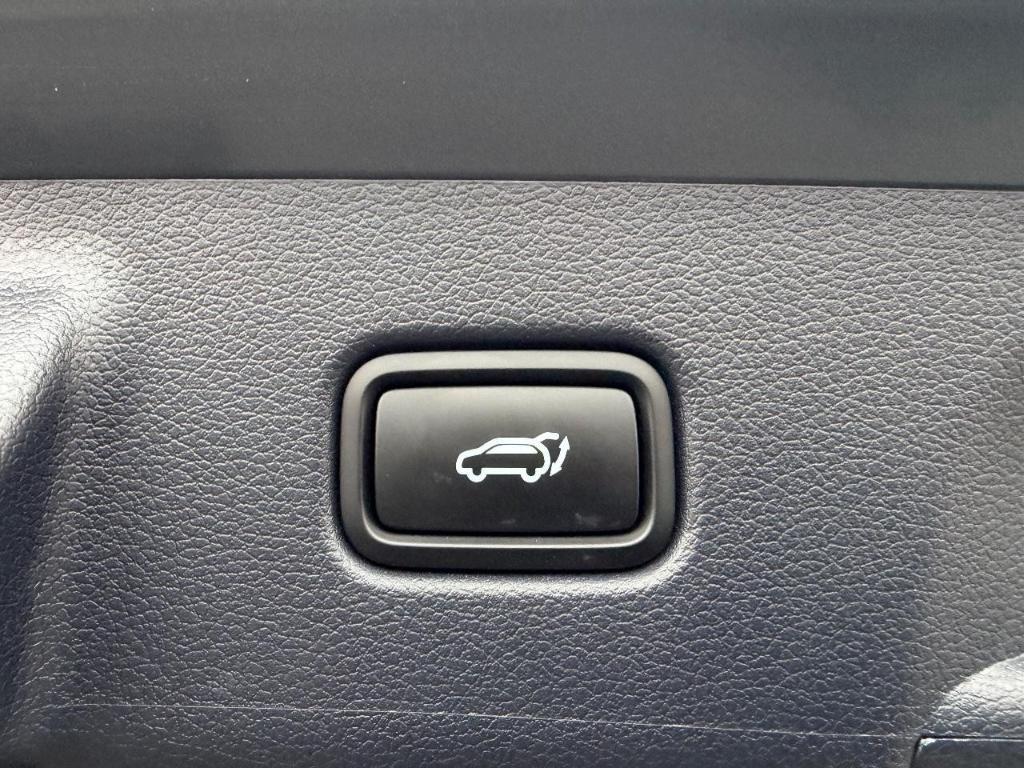 used 2024 Hyundai Palisade car, priced at $43,393