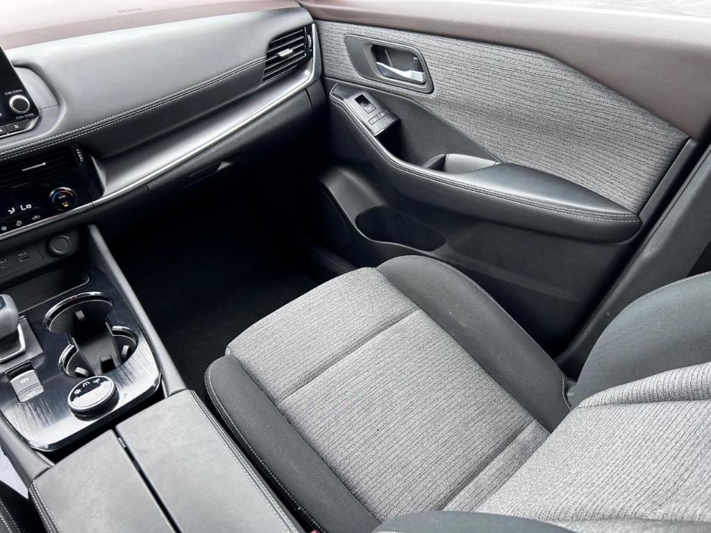 used 2021 Nissan Rogue car, priced at $22,874