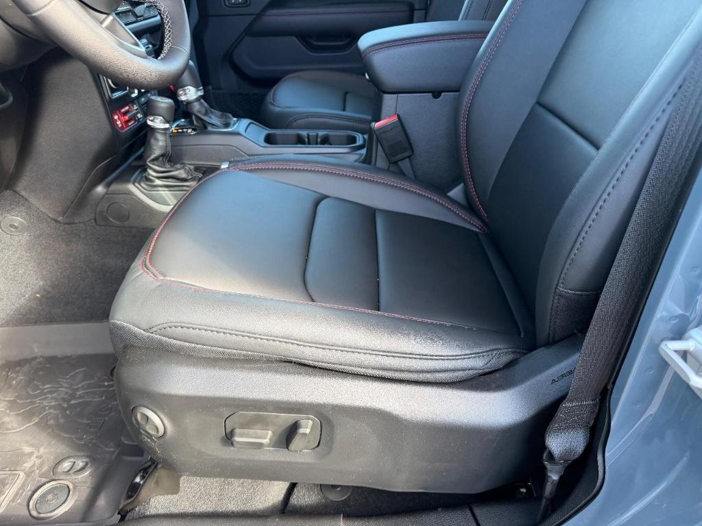 new 2026 Jeep Wrangler car, priced at $58,095