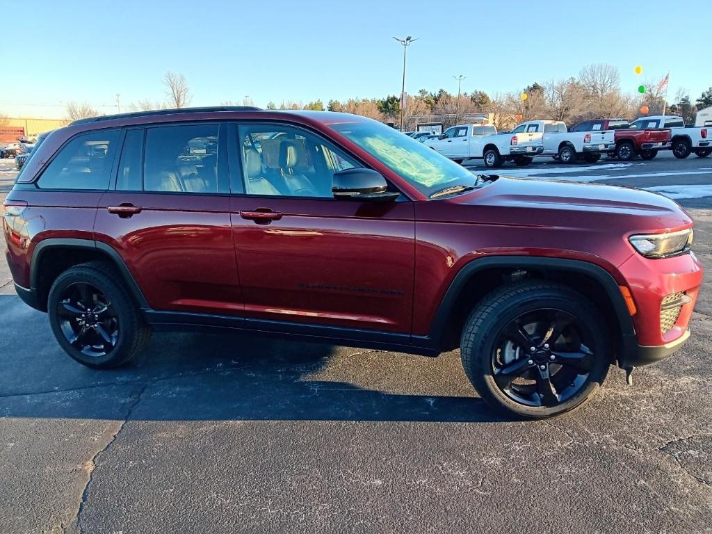 used 2022 Jeep Grand Cherokee car, priced at $30,707