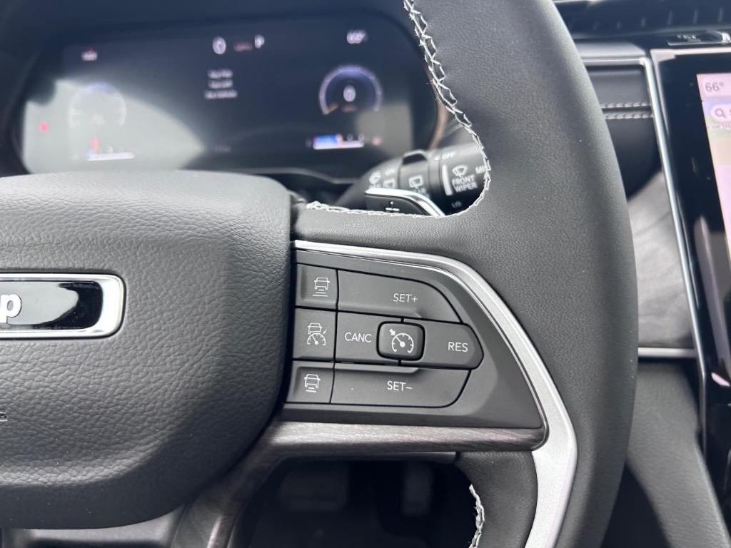 new 2025 Jeep Grand Cherokee L car, priced at $54,105