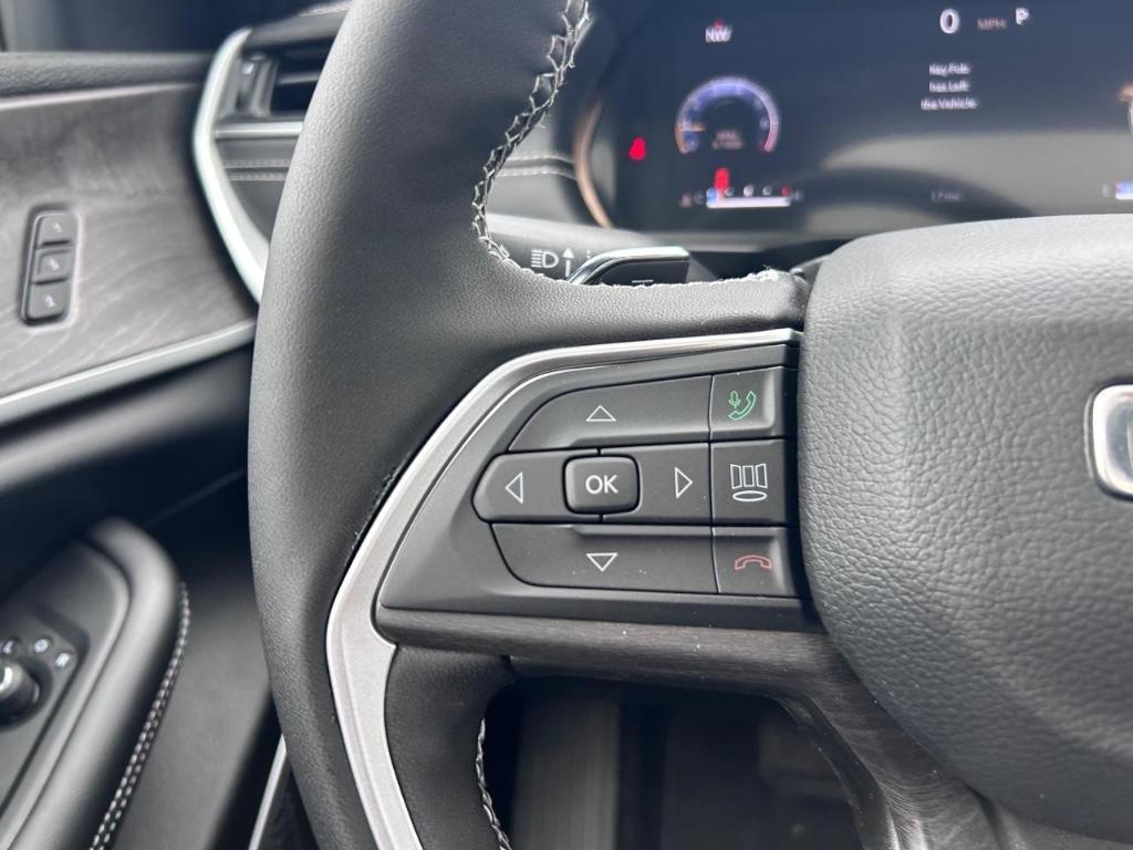 new 2025 Jeep Grand Cherokee L car, priced at $54,105