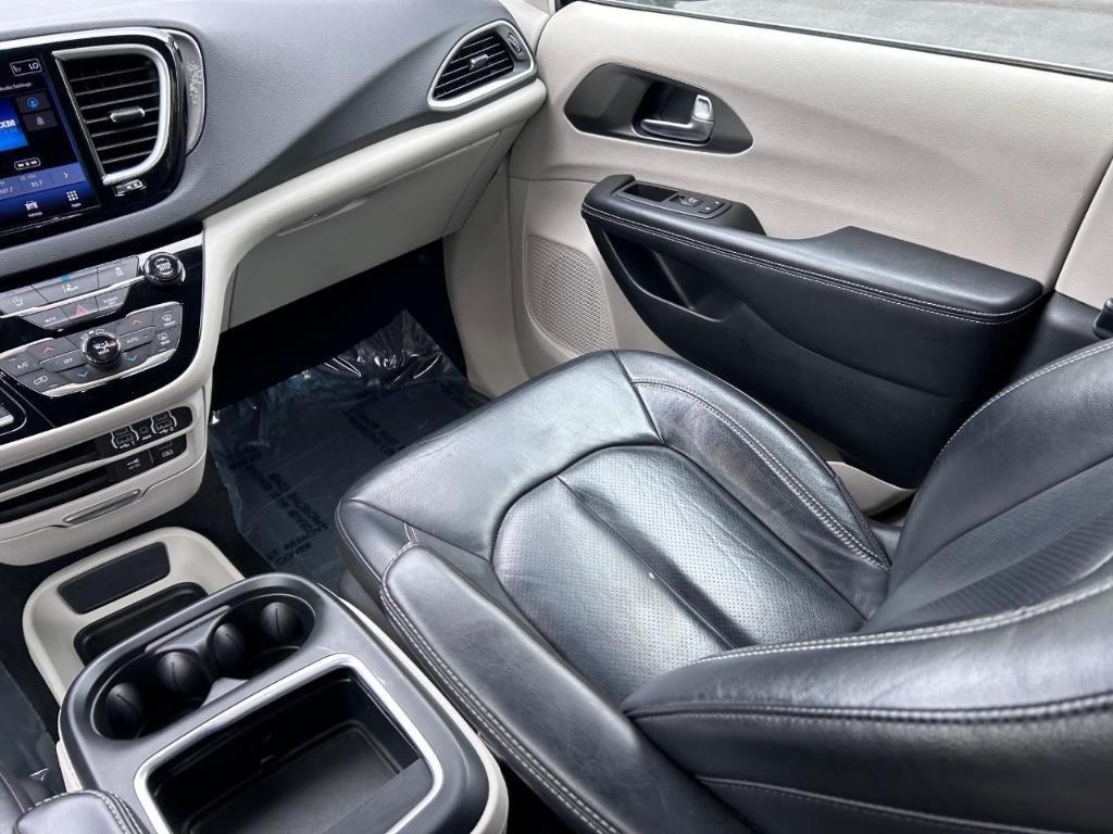 used 2022 Chrysler Pacifica car, priced at $23,173