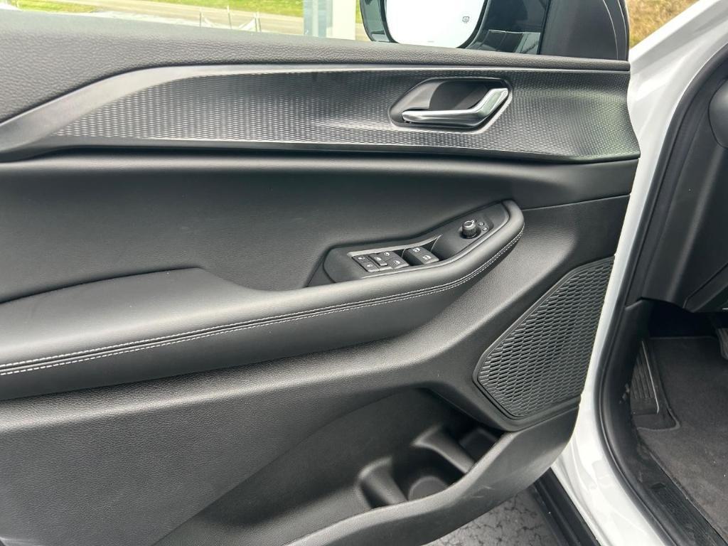 new 2025 Jeep Grand Cherokee car, priced at $39,645